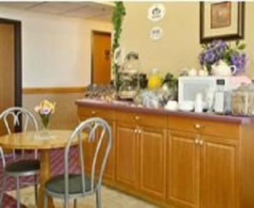 Westwood Inn & Suites - Kimball Εξωτερικό φωτογραφία